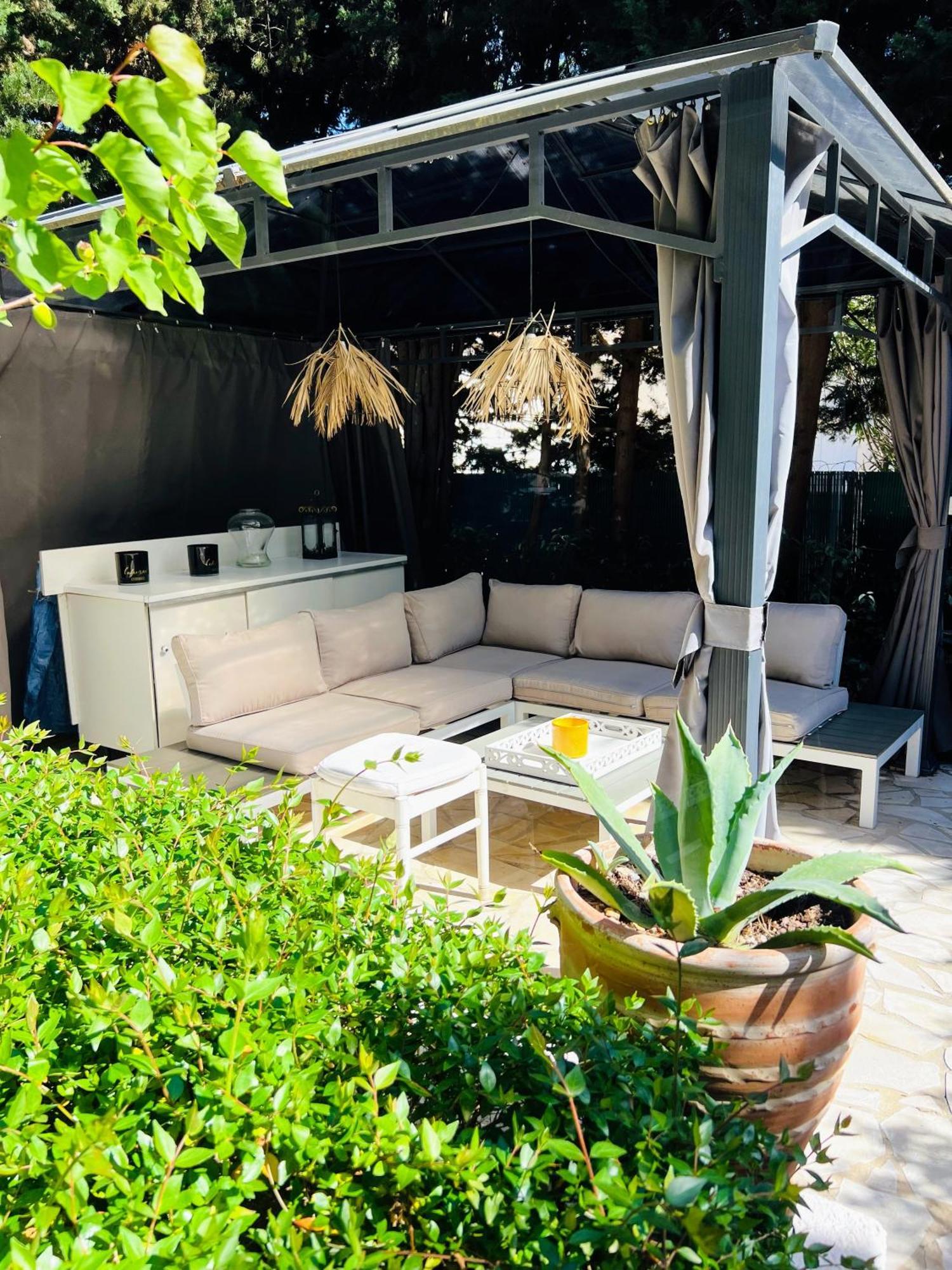 Superbe Appartement Avec Terrasse Jardin Et Parking Prive Сен-Тропе Екстер'єр фото